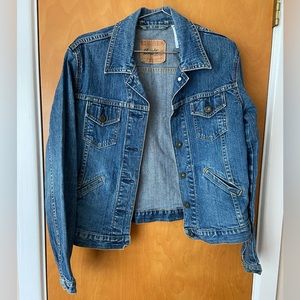 Vintage Levi’s jacket size small
